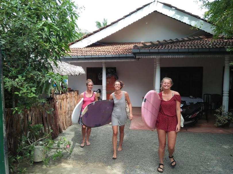 Helena Hostel ดิคเวลลา ภายนอก รูปภาพ